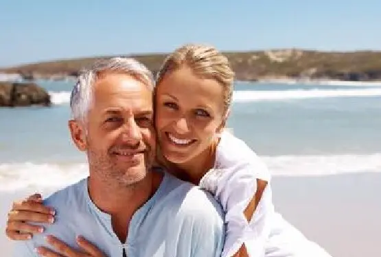 Rencontres Romantiques en Bord de Mer à La Grande Motte - Agence matrimoniale Unicis